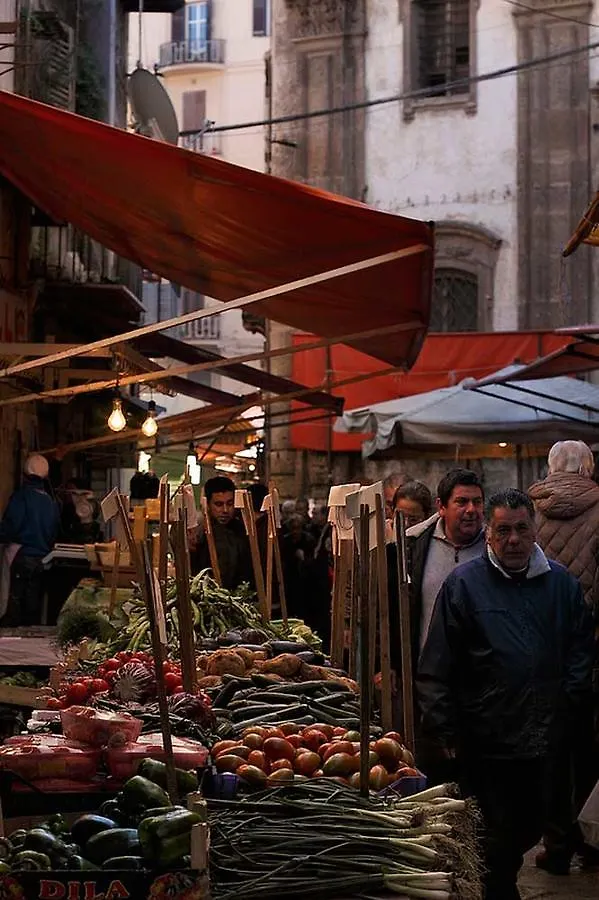 Souk El Ballarak Hotel Palermo 0*,  Italy